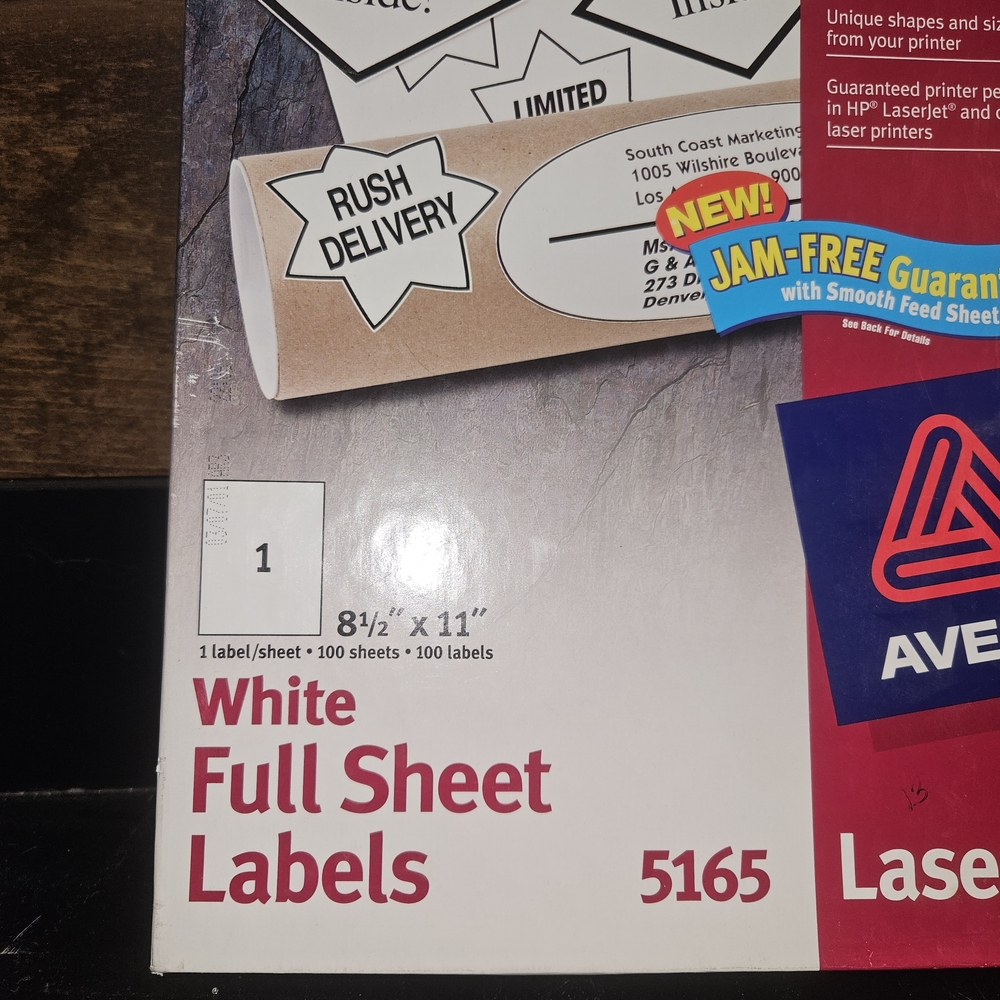 Avery White Labels - Picture 2 of 3